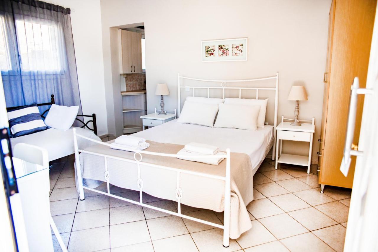 Filia Rooms & Apartments Áji Apóstoli Eksteriør bilde
