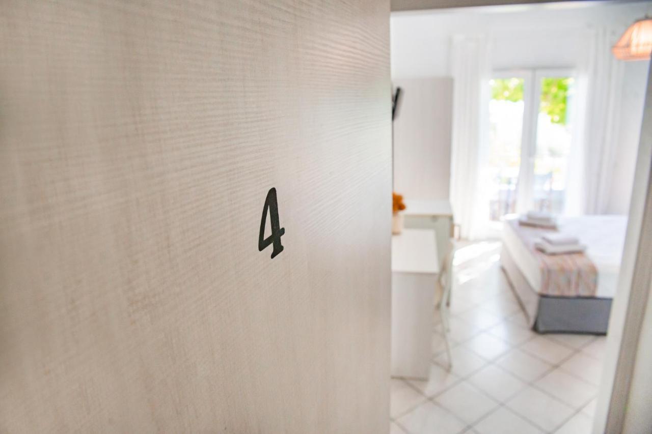 Filia Rooms & Apartments Áji Apóstoli Eksteriør bilde