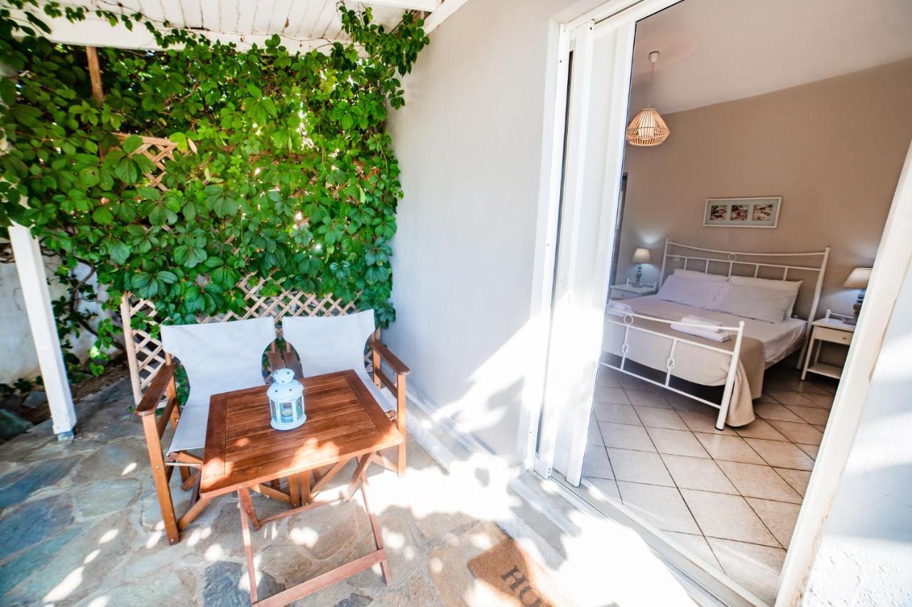 Filia Rooms & Apartments Áji Apóstoli Eksteriør bilde