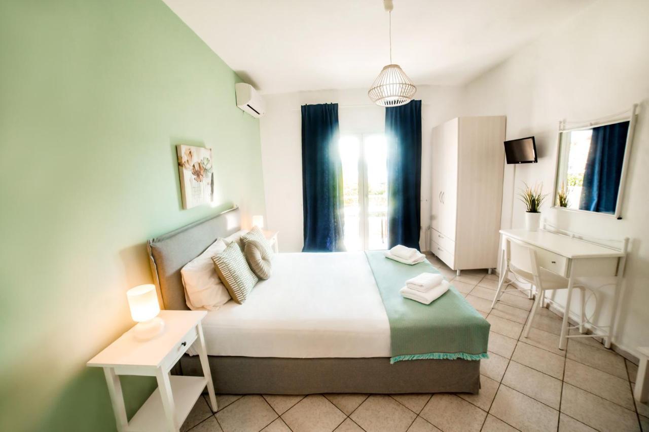 Filia Rooms & Apartments Áji Apóstoli Eksteriør bilde